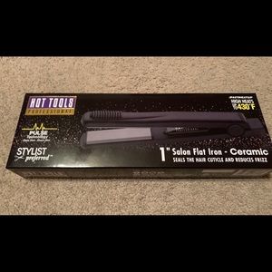 Hot Tools Flat Iron